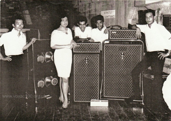 Naomi and the Boys with three AC100s, 1966