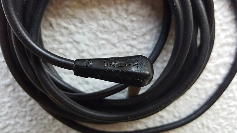 Vox right-angled jack plug with 3 yard cable