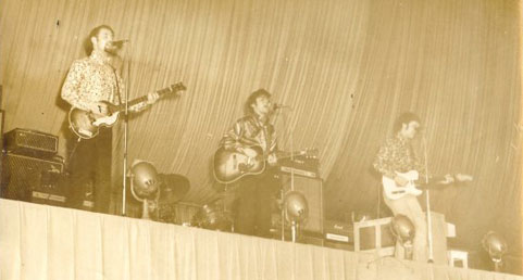 Bands with Vox AC100s, part 2